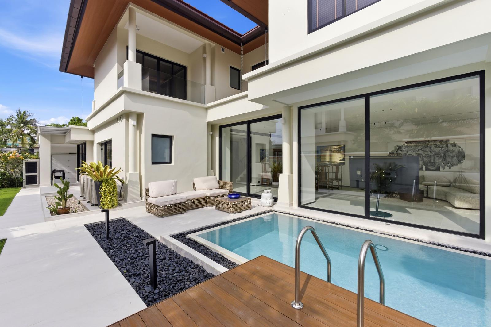 Pool terrace