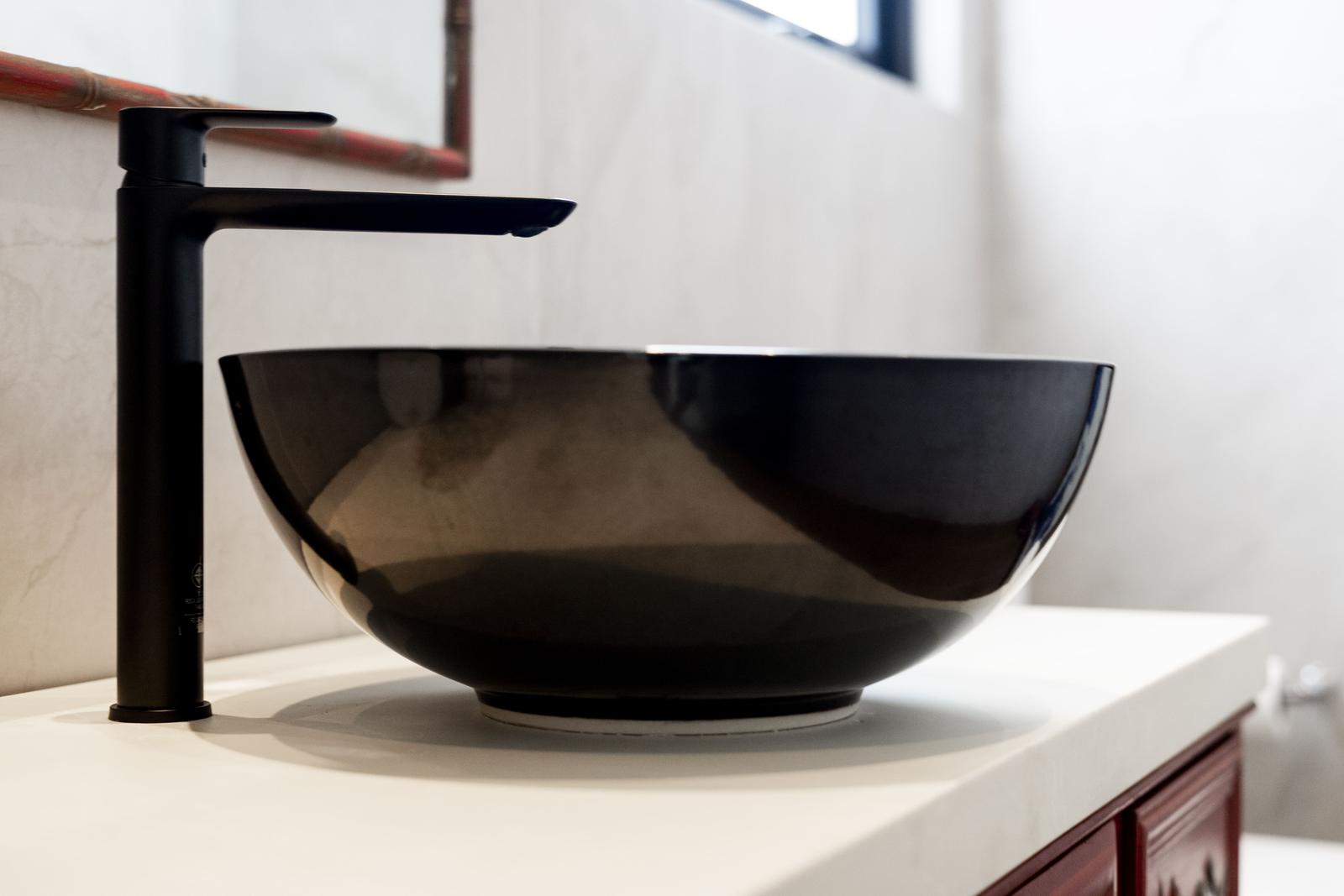 Vessel basin